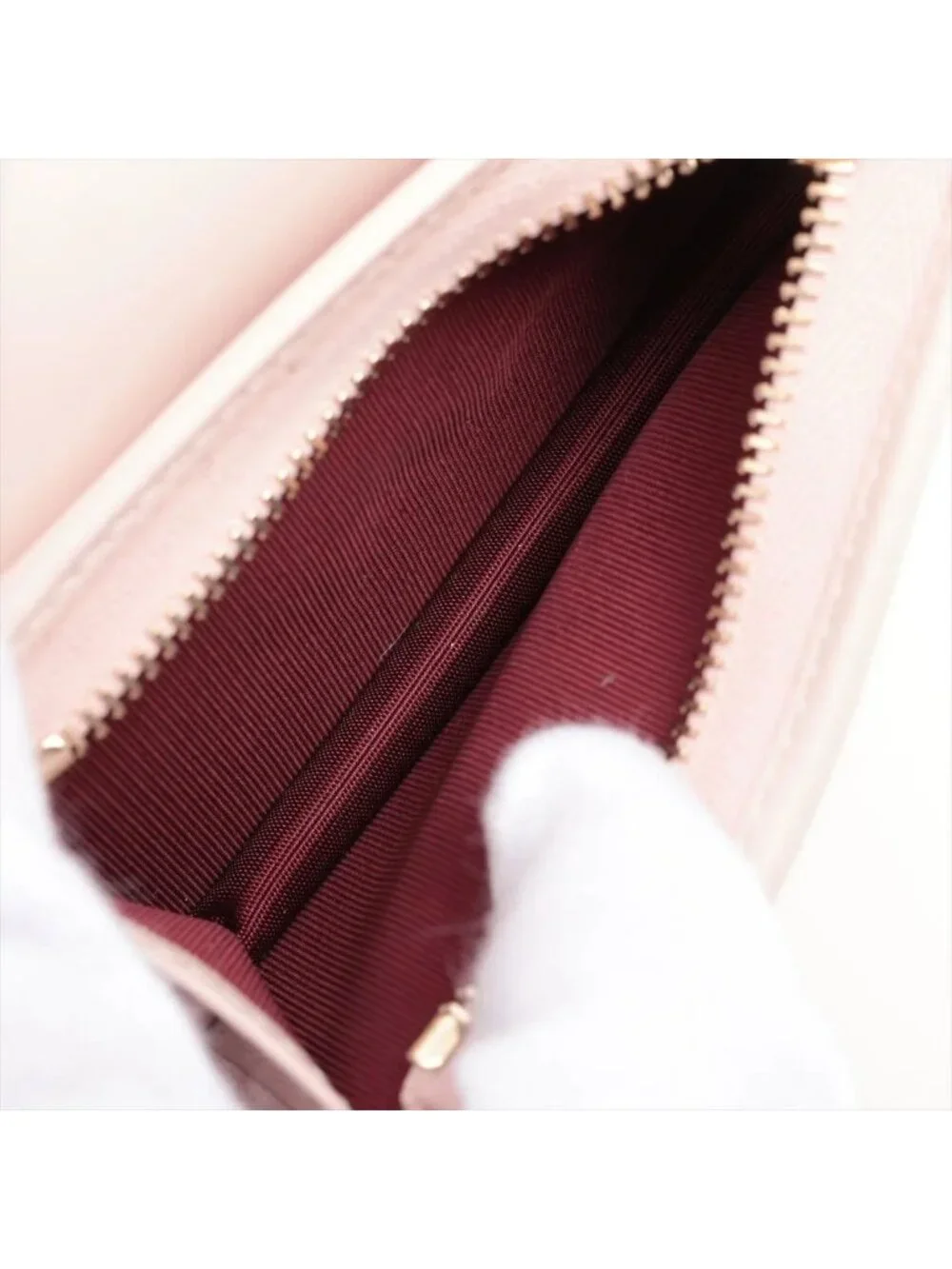 Gucci GG Emblem Compact Wallet Leather Bifold Pink